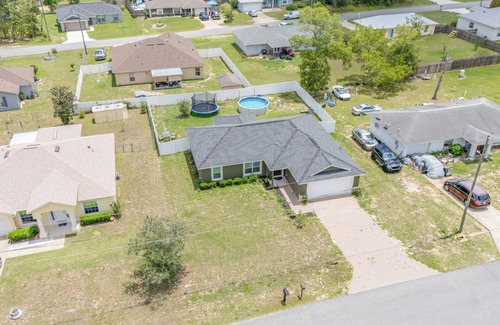 Candler House | Charming Cozy 3-bedroom house with WiFi, fitness room in lovely Ocala