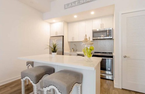 Innisfil Condo | Charming, cozy & beautiful condo on 5 star Resort