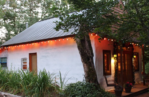 Damascus Cottage | Charming cozy cottage secluded in private woods in great close in location.