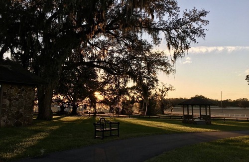 Brooksville Cottage | Charming Cozy Hideaway on Horse Farm