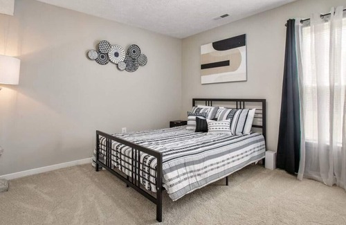 Highland Springs House | Charming & Cozy Retreat: Your Perfect RVA Getaway