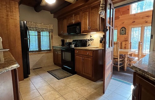 Lake George Cabin | Charming Cozy Rustic Cabin in the Woods