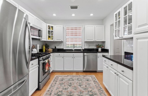 Delray Beach House | Charming Delray Beach Cottage - 1 blk to beach and Atlantic Ave!; Pet-friendly!