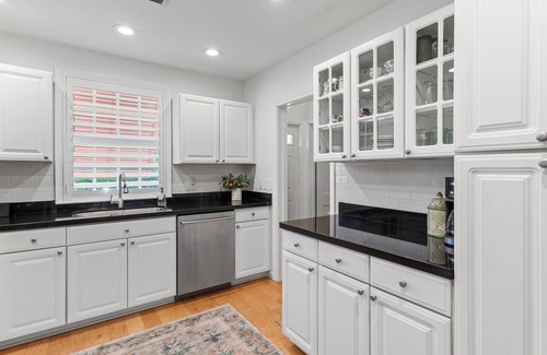 Delray Beach House | Charming Delray Beach Cottage - 1 blk to beach and Atlantic Ave!; Pet-friendly!