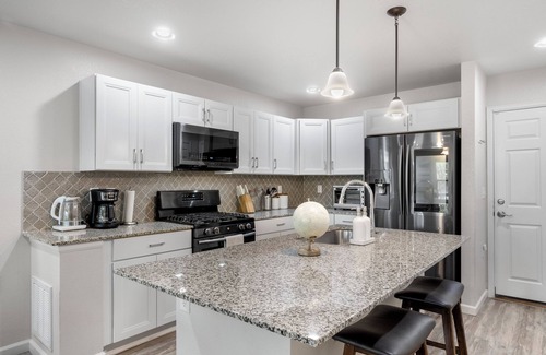 Northfield House | CHARMING DENVER CENTRAL PARK SINGLE FAMILY HOME