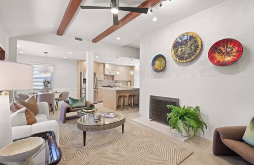 Toluca Woods House | Charming Designer Home near Universal Studios- Ideal for extended stays