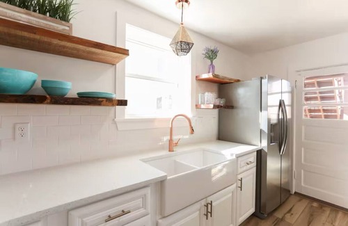 Northeast Virginia Beach House | Charming, Dog friendly, 2-bedroom house near the Virginia Beach Oceanfront