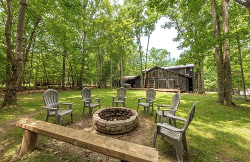Blakeslee House | Charming Dog Friendly Cottage w/Modern Touches
