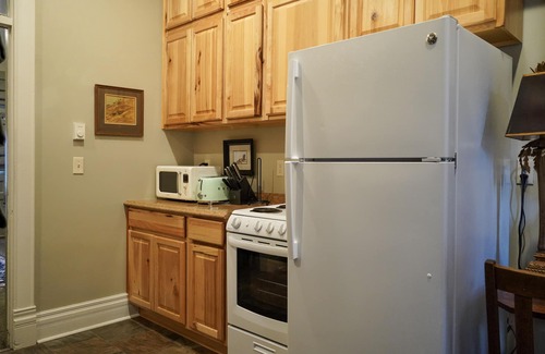 Silverton Apartment | Charming dog friendly suite in the heart of Silverton and the San Juans