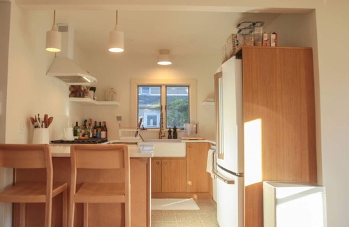 Wakefield-Peacedale House | Charming Downtown Wakefield Mill House