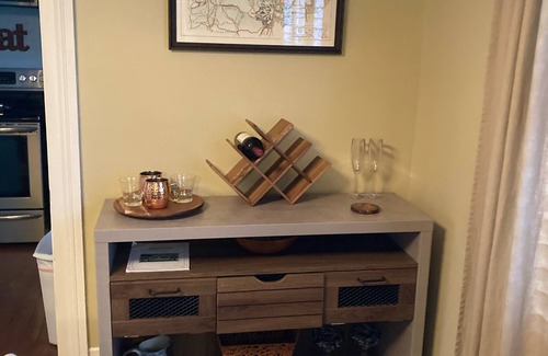 Aiken House | Charming downtown Aiken cottage close to restaurants and equestrian events!