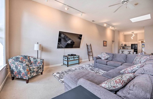 Holland Apartment | Charming Dtwn Holland Escape: Above Crust 54!