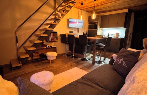 Meribel Apartment | Charming-Duplex-Méribel Centre. 3* T3 (4/6pers)