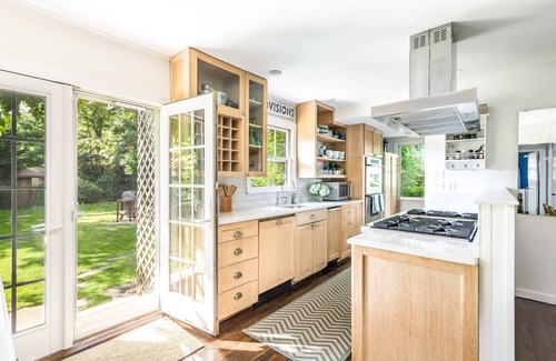 Village of East Hampton Cottage | Charming East Hampton cottage w/pool, near Georgica beach