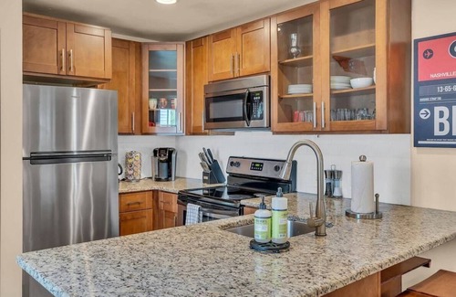 Shelby Hills House | Charming East Nash Escape - 5 Mins to Broadway!