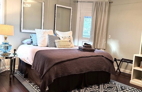 Eastwood Other | Charming East Nashville 3BR - Walk to Dining, Music & Bars