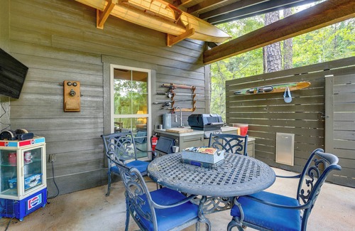 Little Kowaliga Cottage | Charming Eclectic Vacation Rental w/Beach Access!