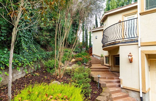 Fair Oaks House | Charming European Style Home in Historic Fair Oaks- Near Bridge and River access