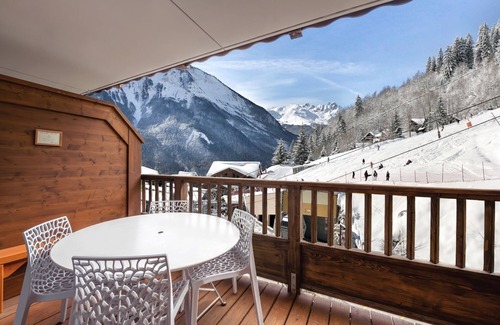 Champagny-en-Vanoise Apartment | Charming flat - SKI IN/OUT - CHAMPAGNY LA PLAGNE - Linen included
