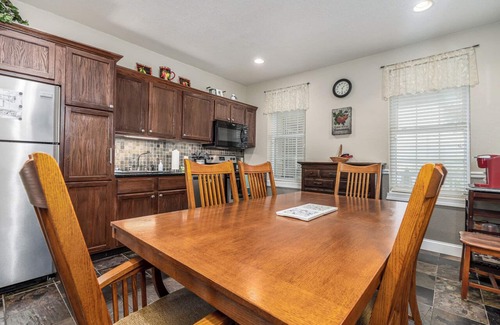 Galena House | Charming Fall Stay on Prospect St ~ Walkable 2 Downtown Galena w/Parking!