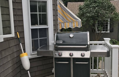 Rye House | Charming family cottage w/large yard-easy walk to Jenness Beach