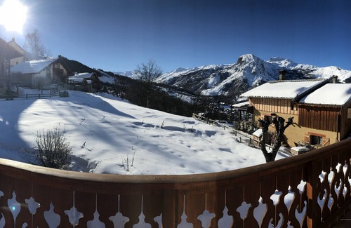 Villarabout Ski Chalet | Charming family chalet in the Alps