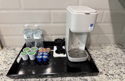 Elk Grove House | Charming family-friendly 2-bedrooms with Jack & Jill bathroom near Sky River.