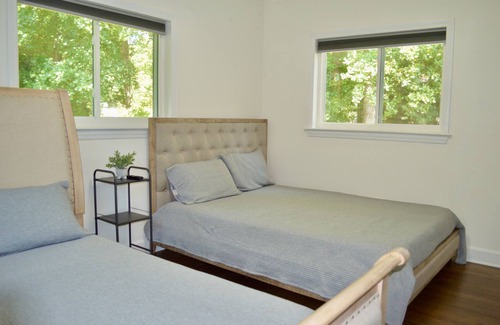 Winston - Salem Cottage | Charming Family Getaway: Pet-Friendly Haven, very close to Wake!