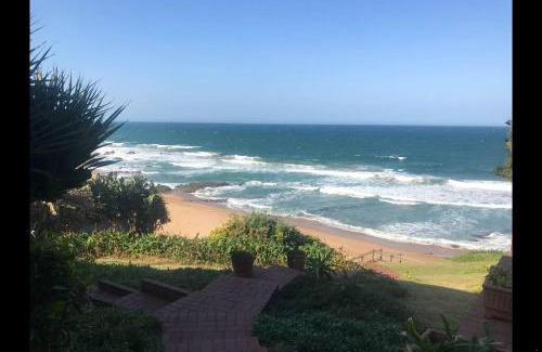 Ballito House | Charming Family Holiday Home Private Beach