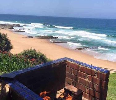 Ballito House | Charming Family Holiday Home Private Beach