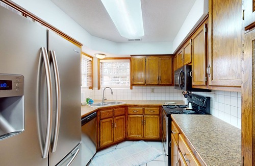 Bentonville House | Charming Family Home with Pet-Friendly Yard and Modern Comforts
