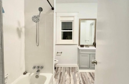 Oak Cliff House | Charming Family Home Near Downtown & Zoo | 4BR 2BT