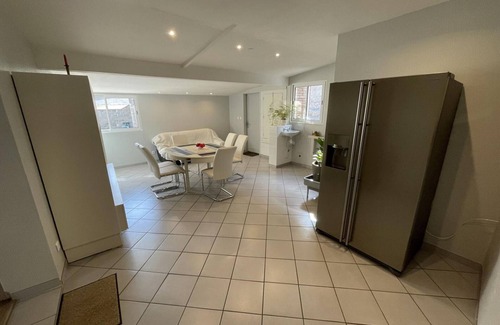 Nouan-sur-Loire Cottage | Charming Family Home with Garden, Modern Amenities, and Close to Loire Castles