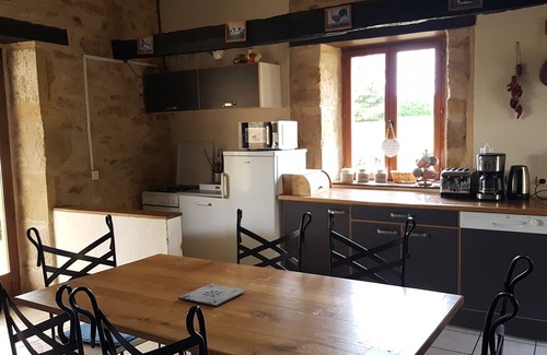 Corgnac-sur-l'Isle House | Charming farmhouse with swimming pool in the Périgord countryside