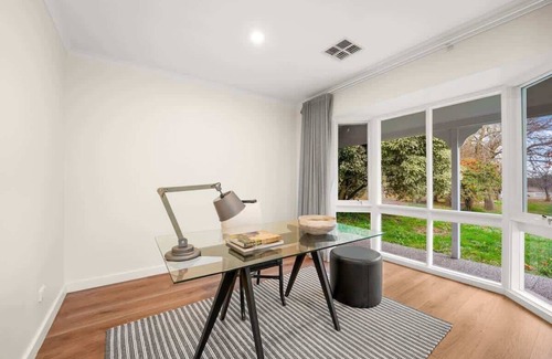 Hastings House | Charming Farm Stay 4BR Family Retreat Hastings