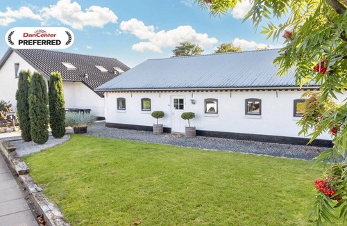 Frederikshavn House | Charming Farmhouse Retreat - By Traum Ferienwohnungen