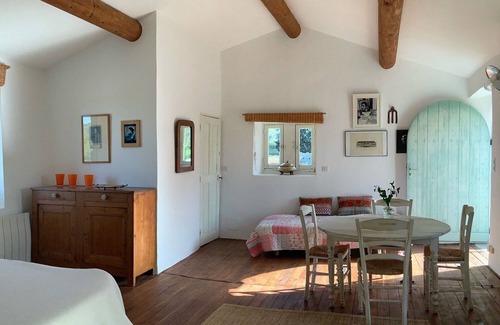Saint-Siffret Other | Charming farmhouse newly refurbished and medieval tower near Avignon and Arles