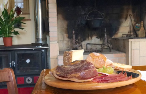 Orentano Other | Charming Farmhouse in a Tuscan landscape at walking distance from a village