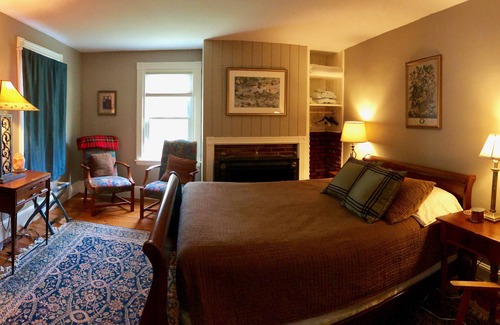 Mid-Coast and Islands Other | Charming farmhouse located near Live Well Farm, and Stover's Beach