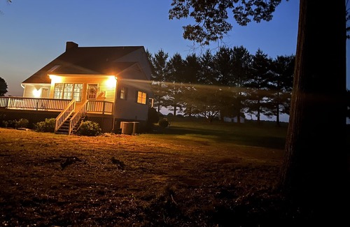 West Point Other | Charming Farmhouse on a Pond - pet friendly!