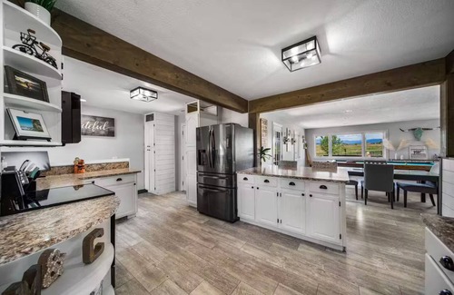 Durango Other | Charming Farmhouse with Mountain Views!