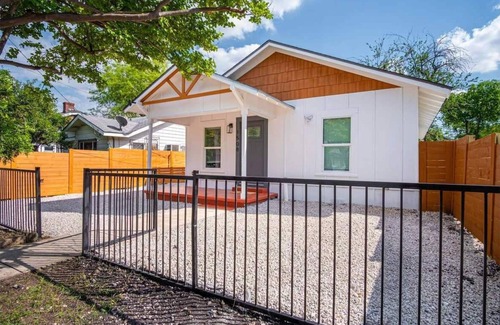 Eastside Promise Neighborhood House | Charming Fenced 3BR/1BA Close to Vibrant Downtown