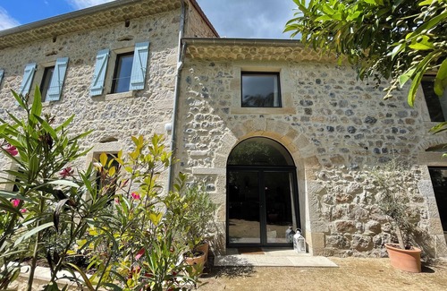 Vals-les-Bains Cottage | Charming Firmin Cottage house in Vals les BainsnSeasonal rental for 6 pers