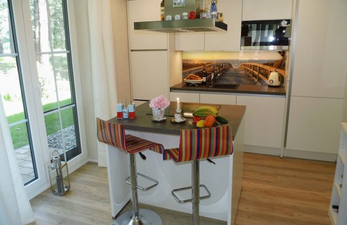 Zirchow House | Charming fisherman's cottage on the Szczecin Lagoon on a large plot.