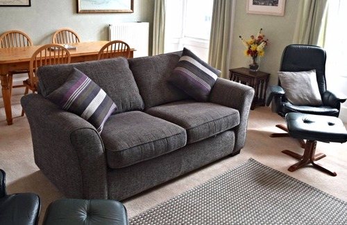Anstruther Apartment | Charming Flat with Harbor View in Picturesque Fishing Village.
