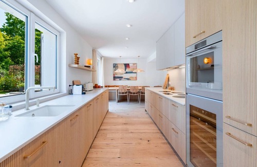 Le Touquet-Paris-Plage Villa | Charming Villa with Pool and Pets Allowed in the Heart of Le Touquet