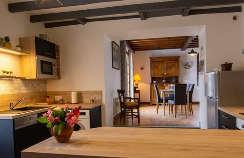 Saint-Front-la-Riviere Cottage | Charming 3BR House with Garden, Terraces, and Bikes Near Brantôme