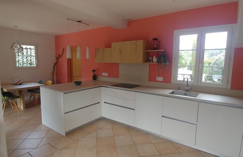 Saint-Jean-de-Cornies Villa | Charming 180m² air-conditioned villa with swimming pool on 1600m of enclosed land planted with trees