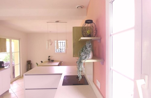 Saint-Jean-de-Cornies Villa | Charming 180m² air-conditioned villa with swimming pool on 1600m of enclosed land planted with trees