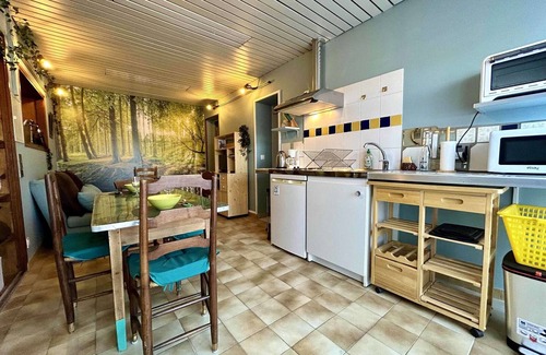 Saint-Pierre-d'Oleron House | Charming 1BR House in Central Saint-Pierre-d'Oléron - 3 Guests, Close to Shops & Bike Paths